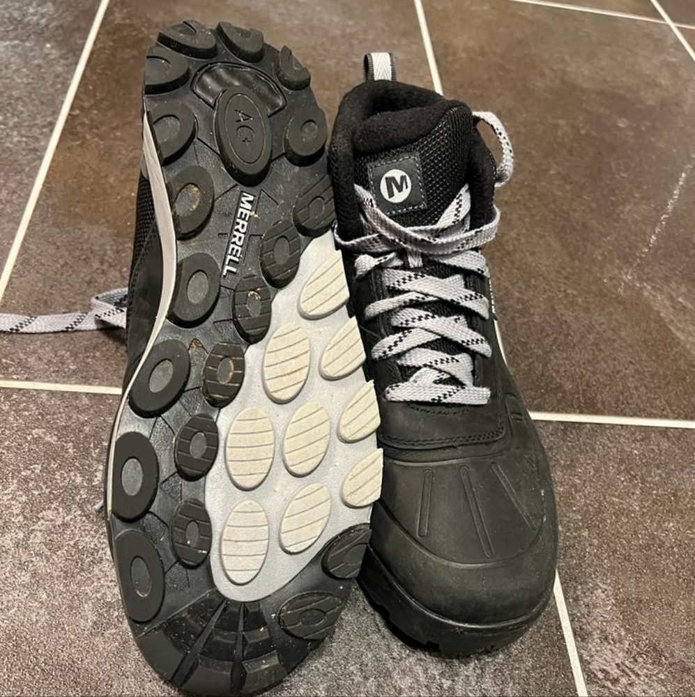 Merrell Men's Waterproof trail boots